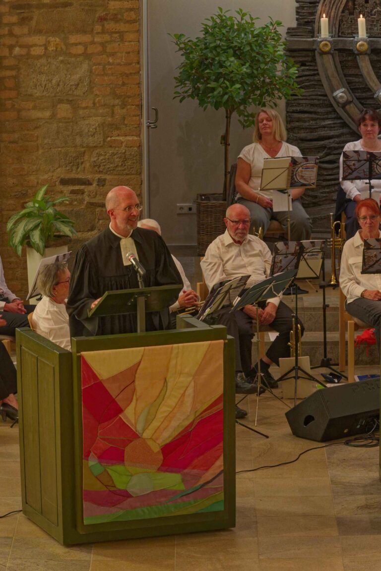 „Aufrichten und ausrichten“: Marcus Tesch übernimmt Leitung des Kirchenkreises Altenkirchen